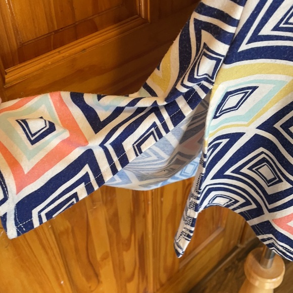 Lularoe perfect tee - Picture 6 of 6